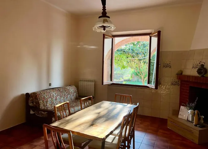 Cetine Vecchie Agroturismo *